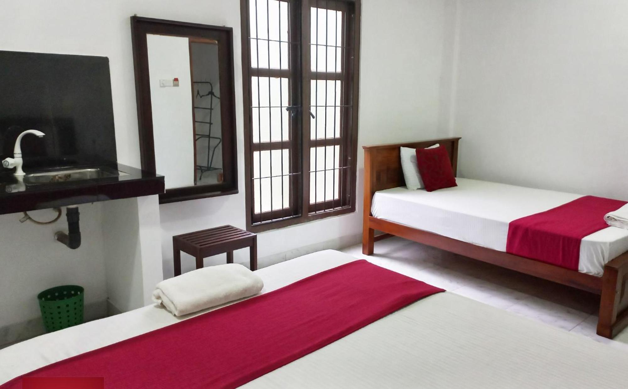 Airport Pearl Garden Transit Hotel Катунаяка Экстерьер фото